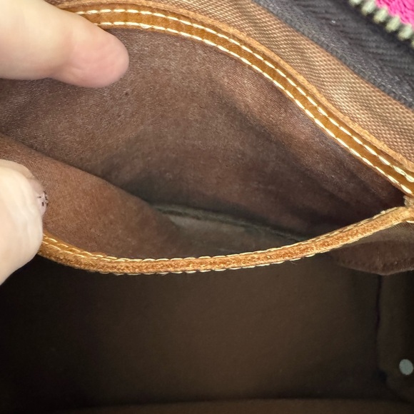 Louis Vuitton Monogram Lock Detail Bag - Picture 7 of 12